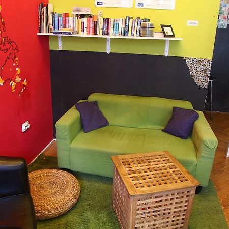 Hostel Zeppelin ลูบลิยานา ภายนอก รูปภาพ
